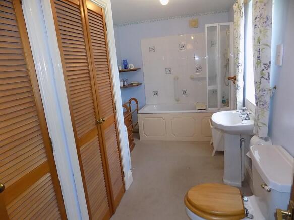 Photo 11