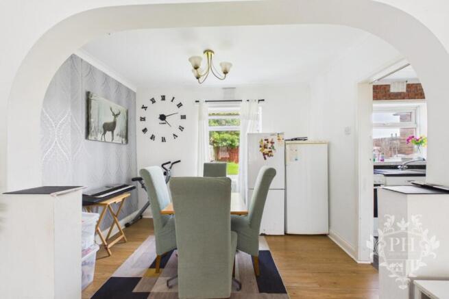 2 bed Semi-Detached for sale Image 4