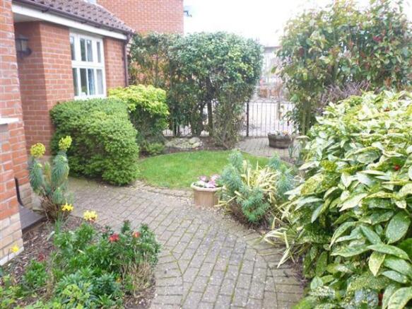 Photo 4