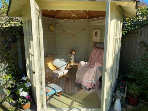 SUMMER HOUSE