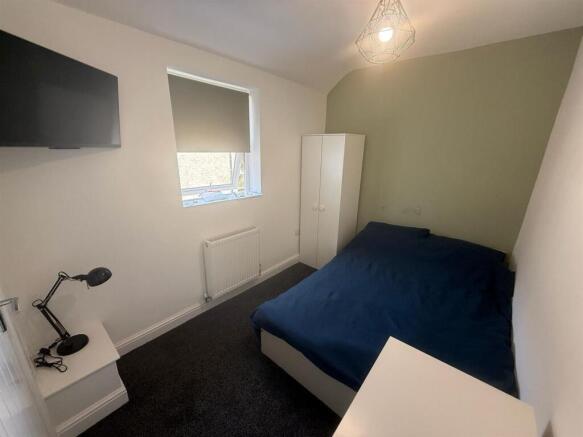 welbeck bedroom.jpeg