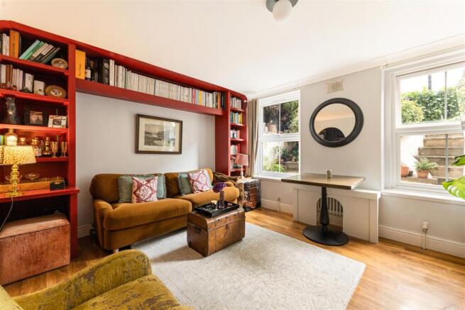 Kenninghall Road, E5