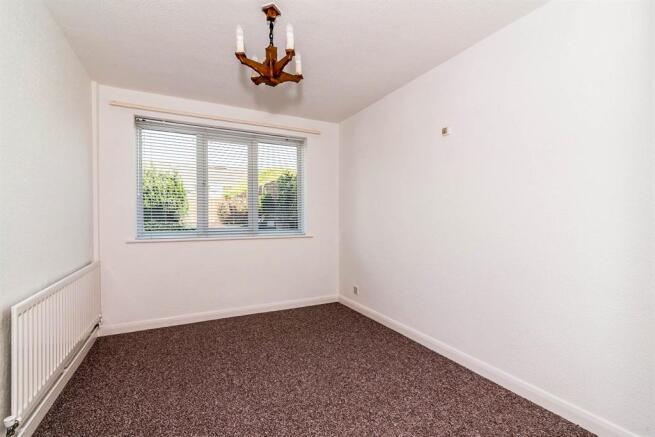 Dining Room: