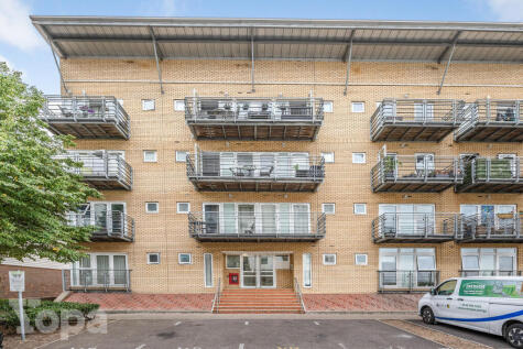 Carmichael Avenue, Greenhithe, DA9