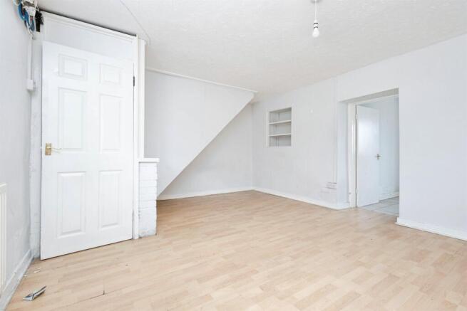 Upper High Street, Rhymney, Tredegar photo 5