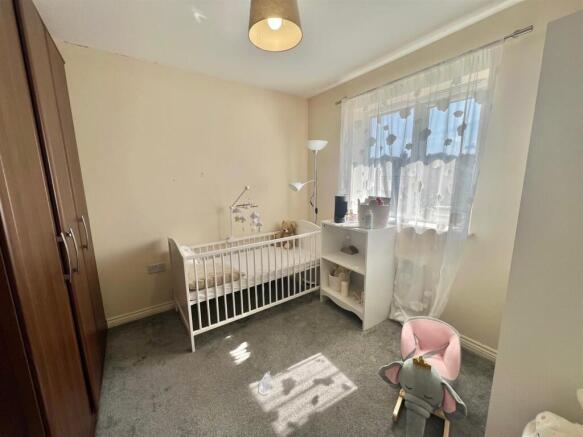 4 bed Terraced for sale Image 8
