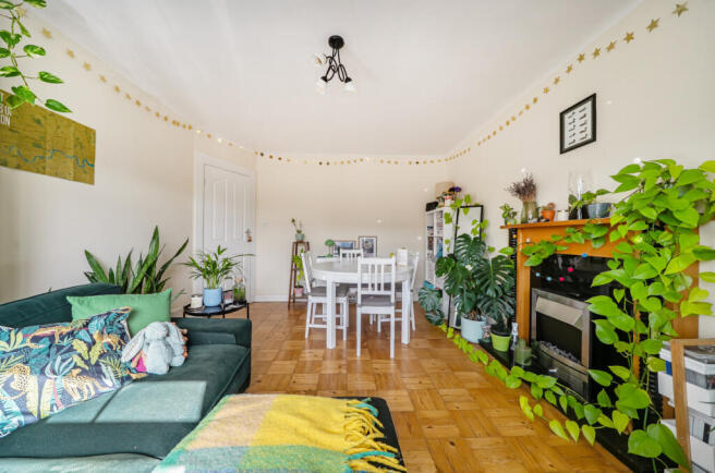 1437588-17-69d6ba...