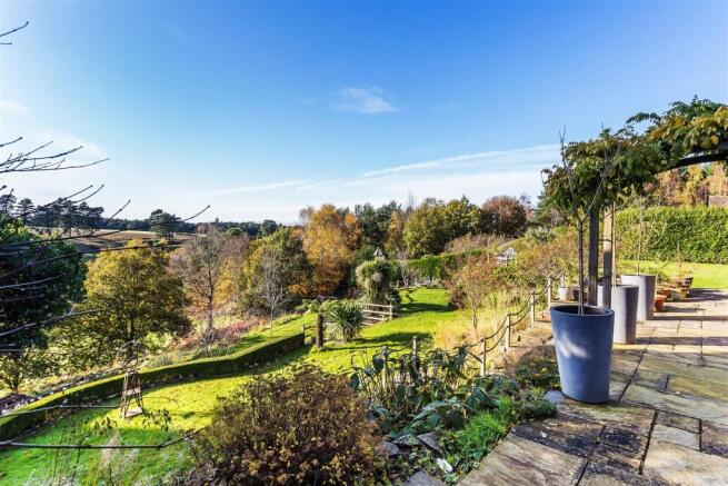 house. estate agency Hindhead