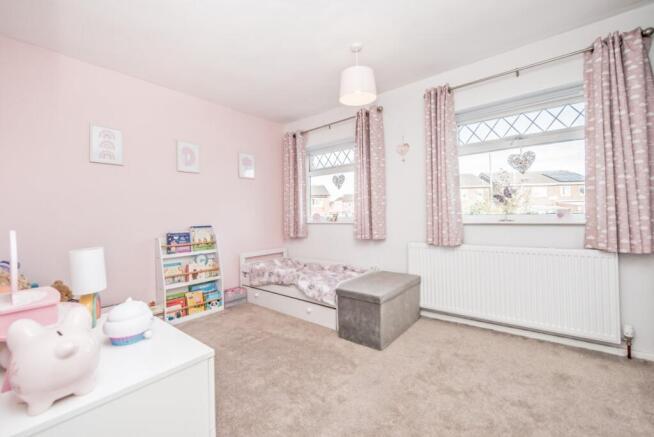3 bed Semi-Detached for sale Image 11