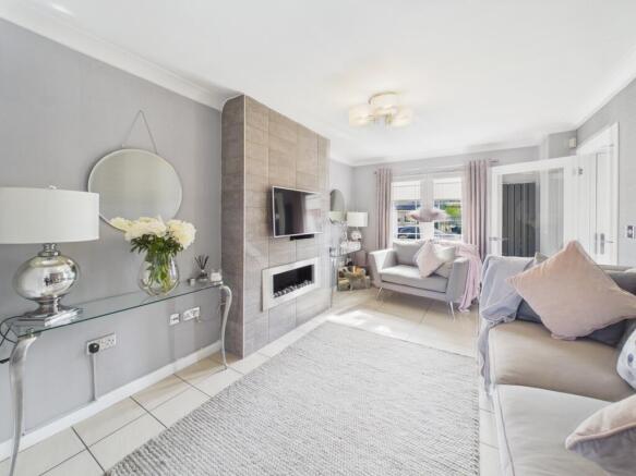 Greenoakhill Gate, Uddingston photo 4