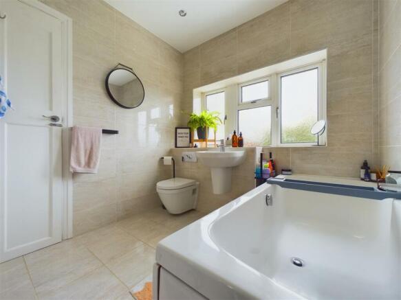 HOUSE BATHROOM
