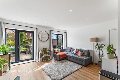 Broadash Close, London