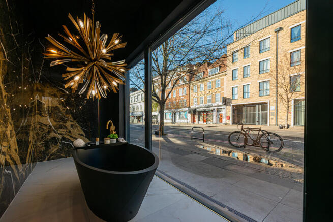 Seven Sisters Roa...