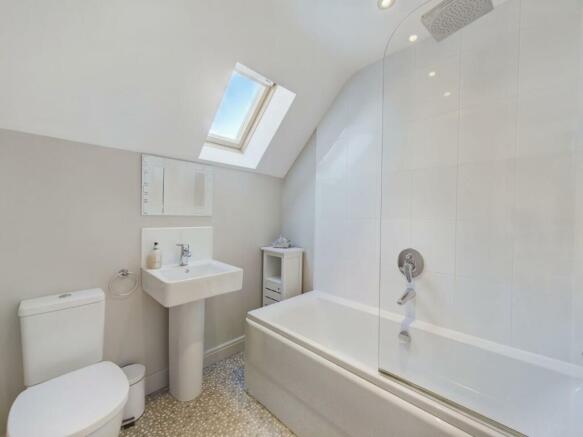 2 bed Detached for sale Image 11