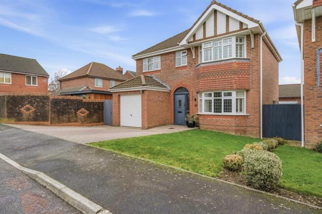 53 Lansdowne Gardens-2.jpg