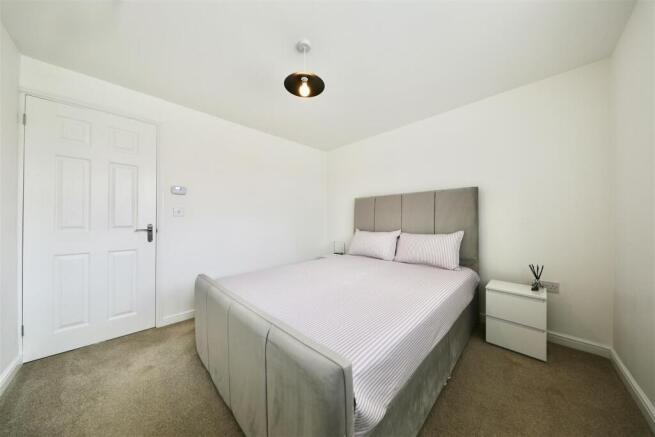 2 bed Semi-Detached for sale Image 11