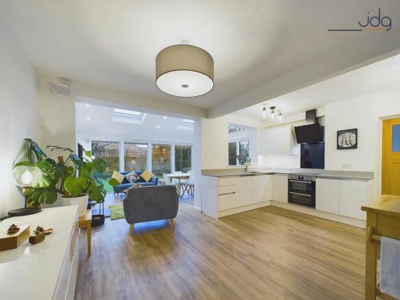 Open-plan Kitchen