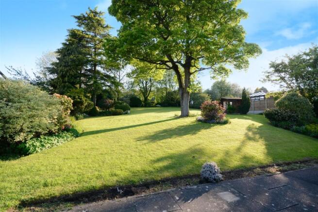 5 Wingfield Close-2.jpg