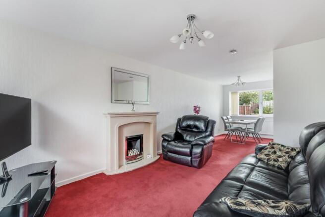 3 bed Semi-Detached for sale Image 12