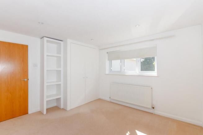 8398088-interior16-800.jpg