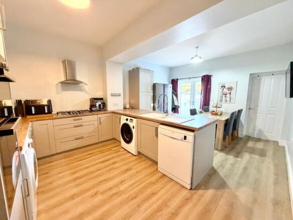Kitchen diner