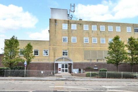 London Road, Blackwater, Camberley, Hampshire, GU17