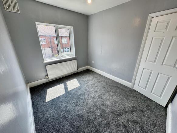 2 bed House to rent Image 11