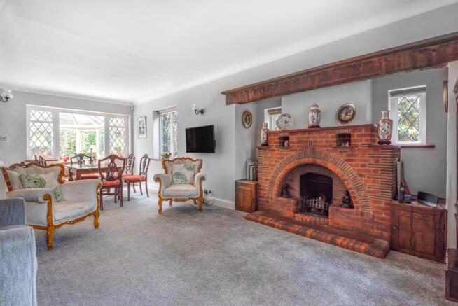 Sitting/Dining Room