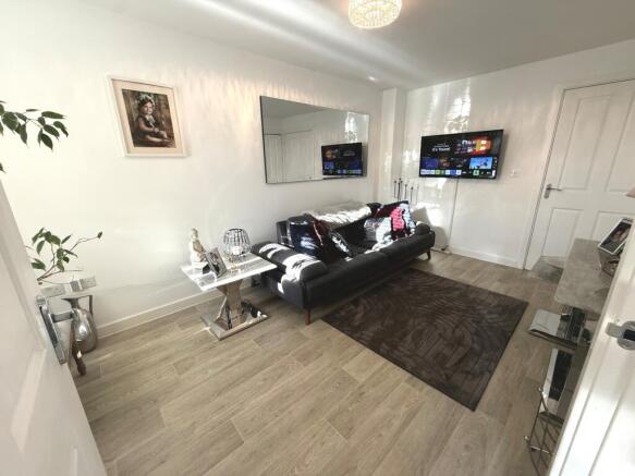 Wren Street, Harlow photo 4