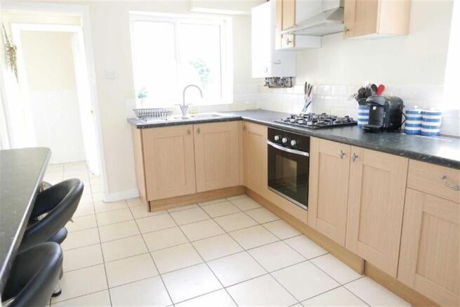 KITCHEN/BREAKFAST RO