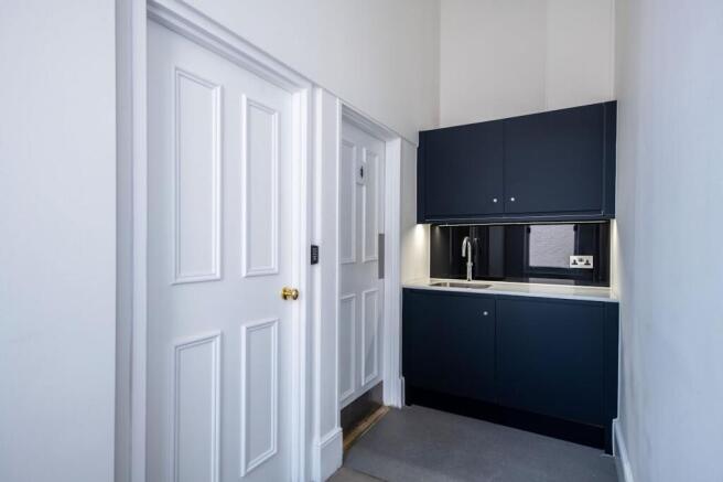 14 to 15 belgrave square 3439 kit.jpg