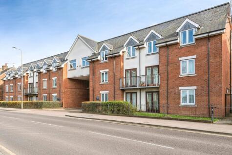 Walsworth Road, Hitchin, SG4