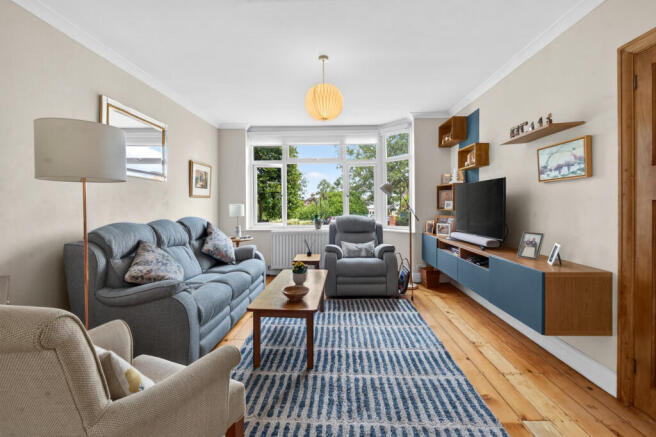 Living Room (3)