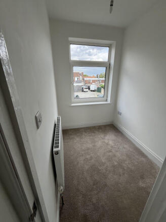 3 bed End of Terrace to rent Image 8