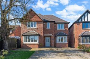 Broadlands, Dumore Hay Lane, Fradley, Lichfield WS13 8PL