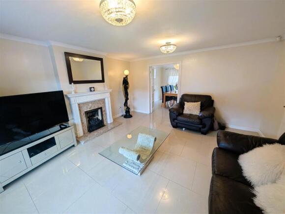 Front-facing Lounge