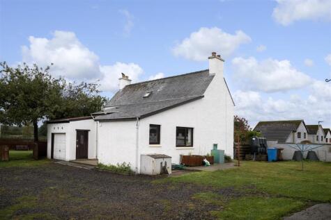 Milnafua House, Old Milnafua Road, Alness, IV17 0AD