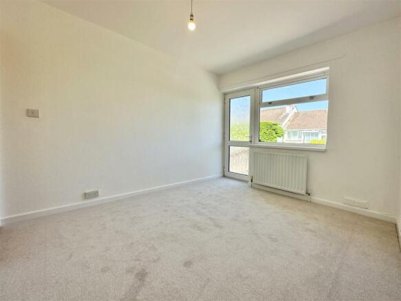 Bedroom  2.jpg