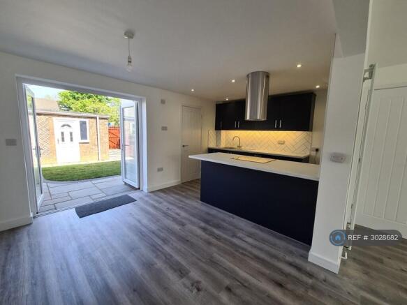 Kitchen / Dining