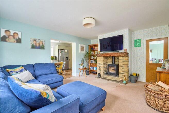 4 bed Semi-Detached for sale Image 5