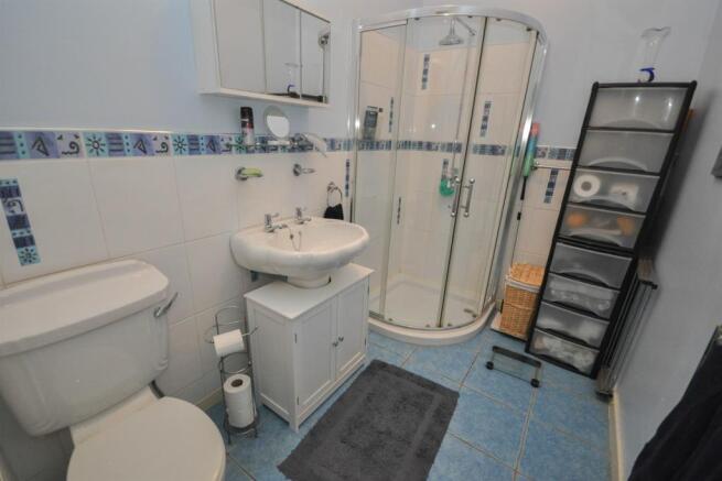 Bathroom/ WC