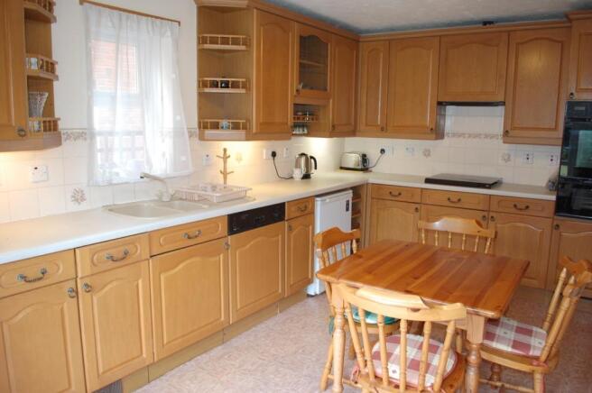 FITTED DINING KITCHE