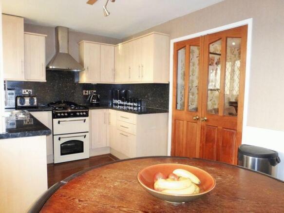 Kitchen Dining Area
