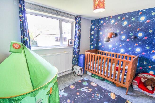4 bed Bungalow for sale Image 12