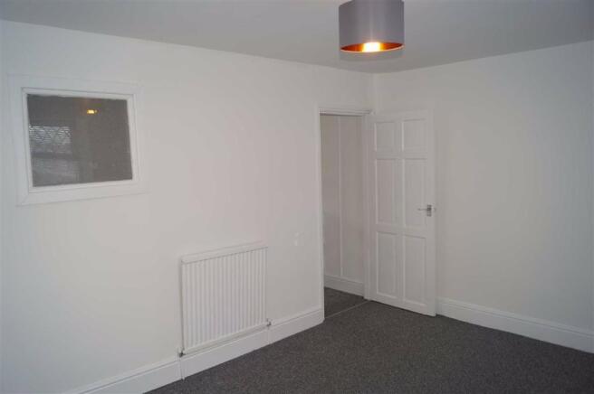 BEDROOM 1 (FRONT)