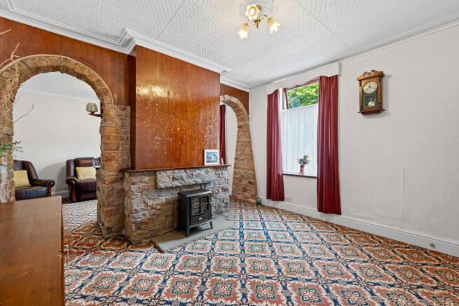 3 bed Semi-Detached for sale Image 6
