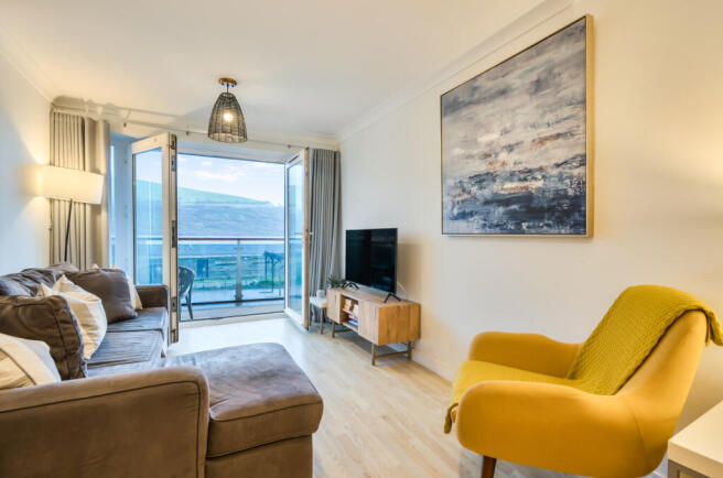 1403483-3-6973bf6...