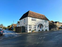 1a Bull House, Chipperfield Road, Bovingdon, Hemel Hempstead HP3 0JN