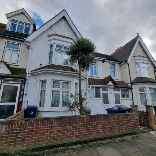 Witley Gardens, Southall, UB2 4