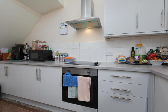 2 bed Semi-Detached for sale Image 6